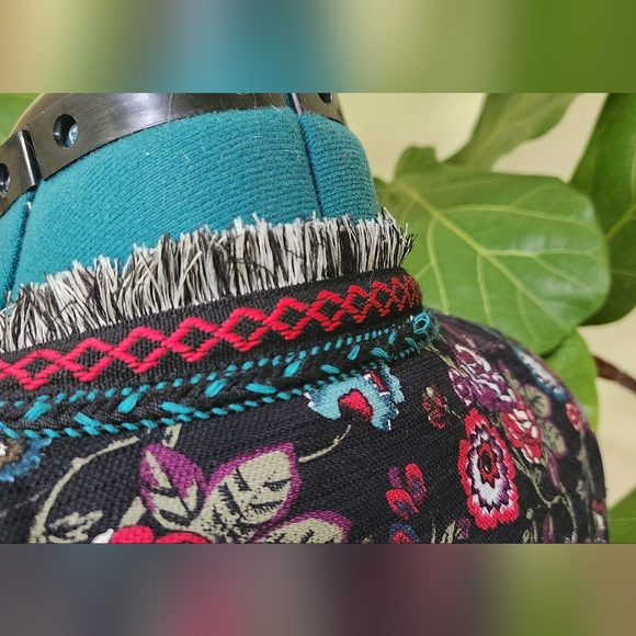 Loft Cropped Blazer - Picture 4 of 8